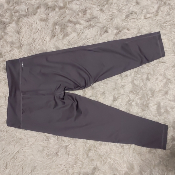 Adidas Climalite Cropped Teal and Black Athletic Leggings - Picture 2 of 7